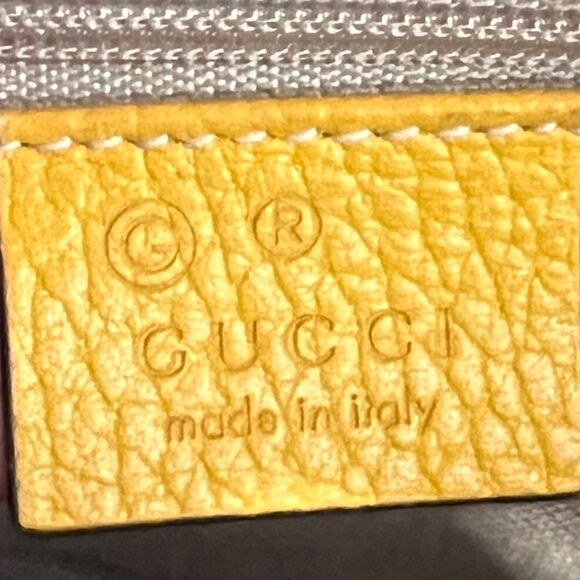 Gucci
Interlocking Top Handle Bag Leather Small - Picture 5 of 10